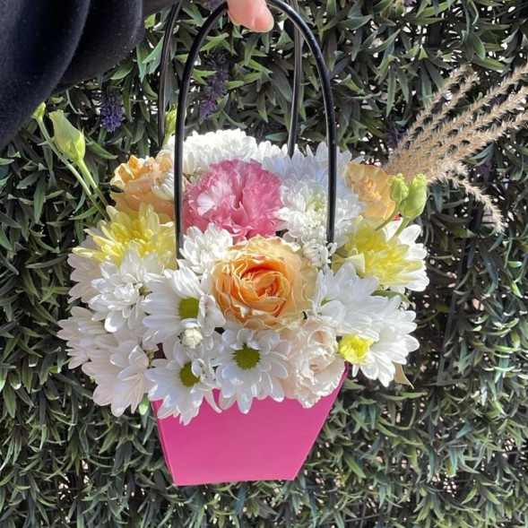 Композиция в коробке «Весеннее пробуждение»  в Новоозёрном