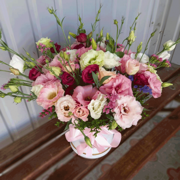 Эустом в шляпной коробке в Новоозёрном