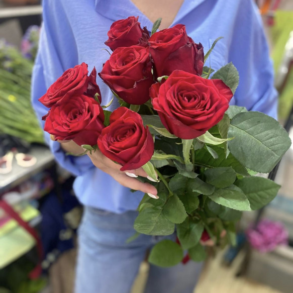 Букет 7 красных роз в Новоозёрном