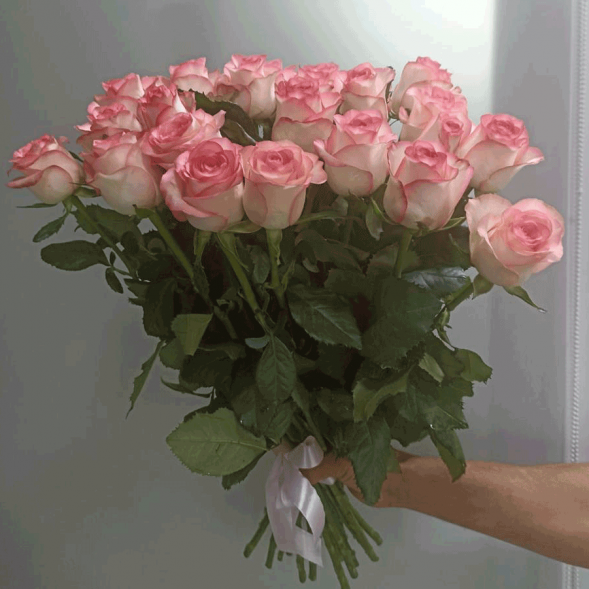 21 нежно-розовая роза, лента в Новоозёрном