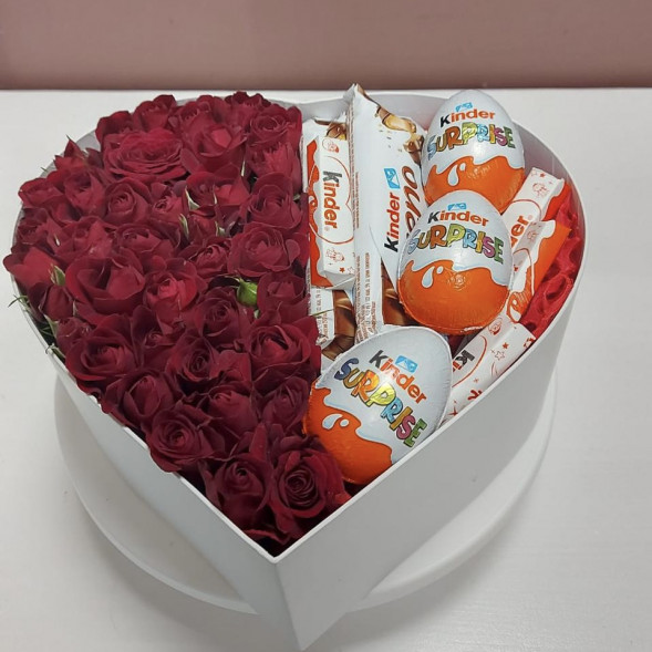 Композиция в коробке «Сладкая любовь» в Новоозёрном