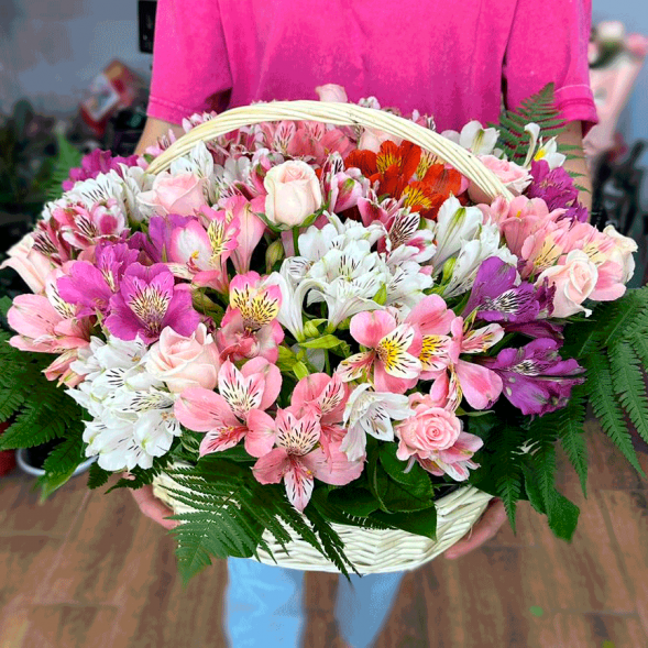 Композиция в корзине &quot;Весенний бриз&quot; в Новоозёрном