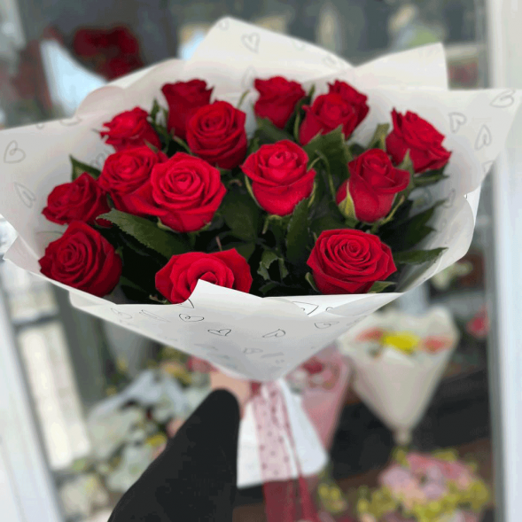 Букет 15 красных роз в Новоозёрном