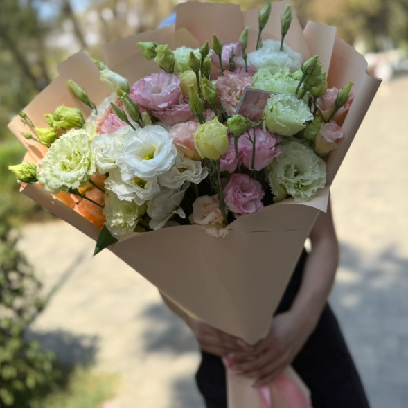 Букет из эустом Летнее утро в Новоозёрном