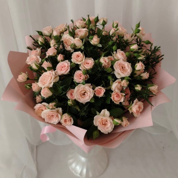 Букет из кустовых роз «Крем-брюле»  в Новоозёрном